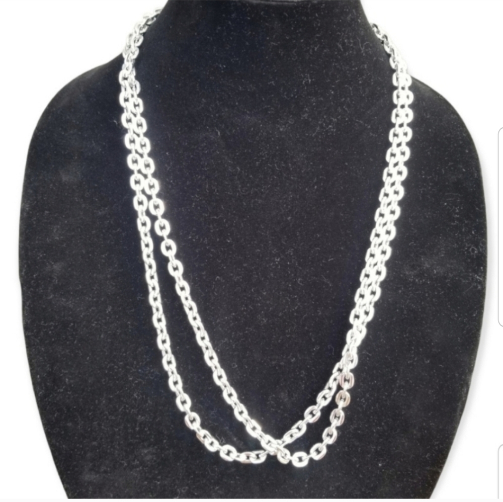 VINTAGE MADE IN GERMANY LONG SILVERTONED LIGHTWEIGHT ALUMINIUM CHAIN NECKLACE